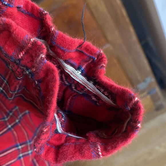 LEE VALLEY OF IRELAND RED PLAID NIGHTGOWN MEDIUM - Picture 7 of 9